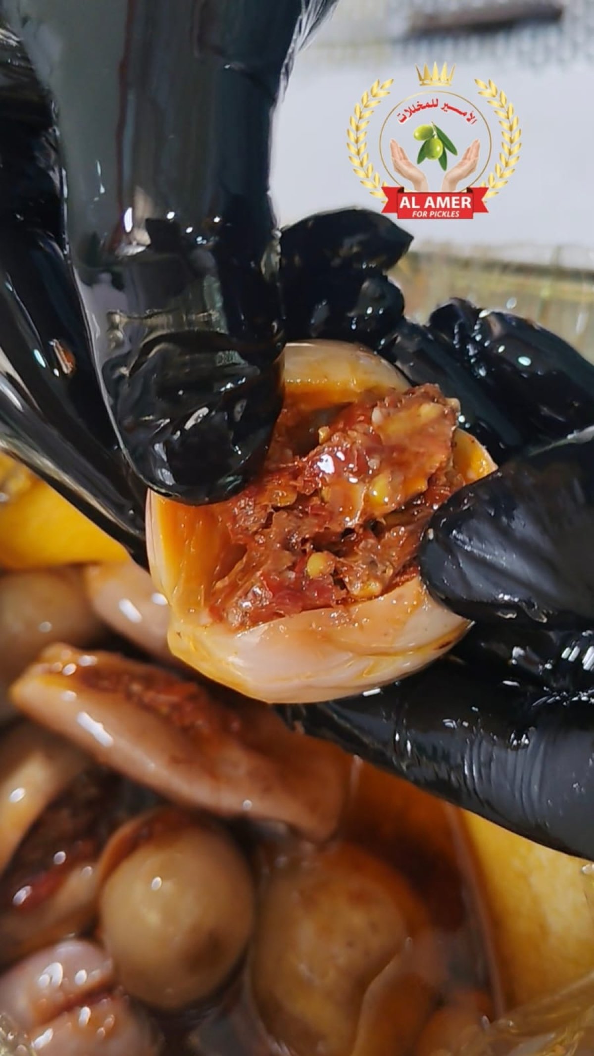 مكدوس بالمكسرات